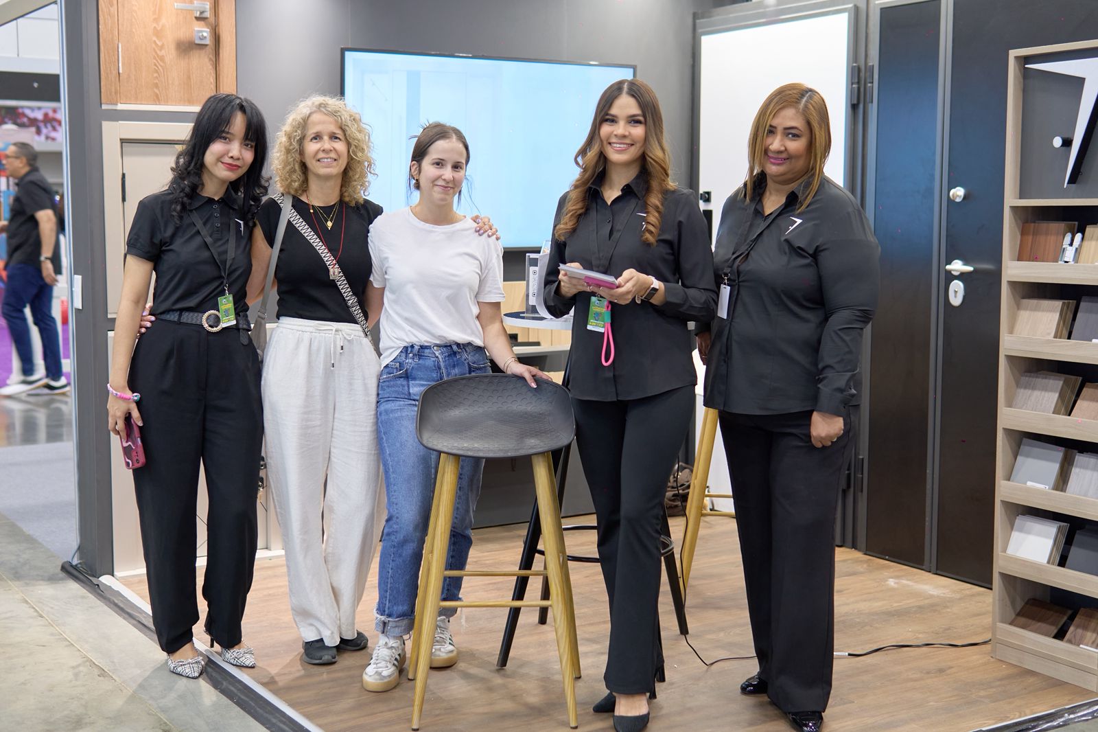 Nuestra Participación en  Expo Vivienda CAPAC 2026: puertas a medida y soluciones personalizadas